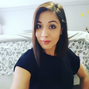 Meet your Posher, Elizabeth